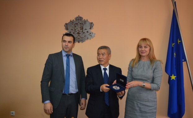 България и Китай ще задълбочат двустранното си сътрудничество