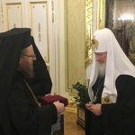 Русенският митрополит удостои с орден руския патриарх