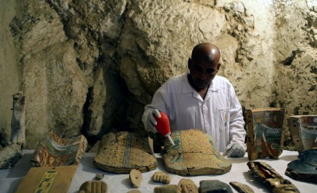 Откриха две изключителни гробници в Египет