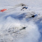 Капсулата с трима астронавти от МКС се приземи успешно в Казахстан