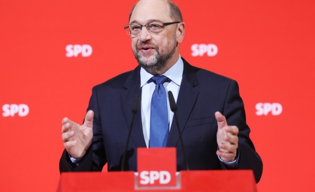 Социалдемократите започват преговори за нова широка коалиция, която да управлява Германия