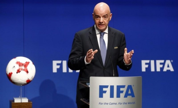 Президентът на ФИФА се обяви против испански мачове в САЩ