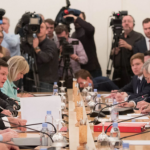 Лавров пред Джонсън: Отношенията между Русия и Великобритания са на ниско равнище, но не заради нас