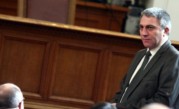 Карадайъ: Борисов и Цветанов не са разбрали Доган, ще има не вот, а вотове на недоверие