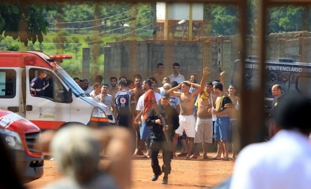 Деветима затворници загинаха при бунт в бразилски затвор