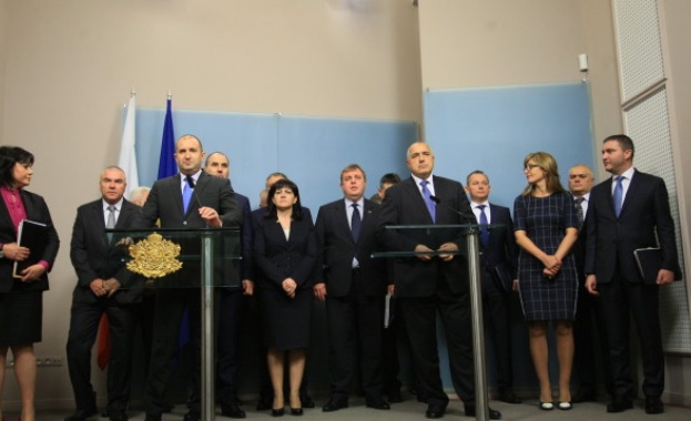 Президентът: България трябва да излезе с предложения, които да гарантират стратегията на ЕС за сигурността