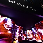 LG OLED CANYON впечатлява посетителите на CES 