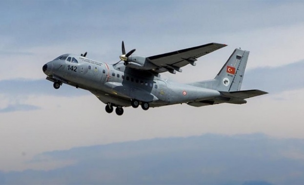 Турски военен самолет се разби, трима души загинаха