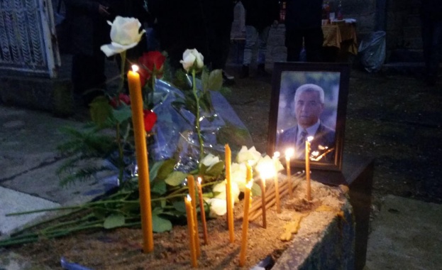 Погребаха в Белград убития лидер на косовските сърби Оливер Иванович