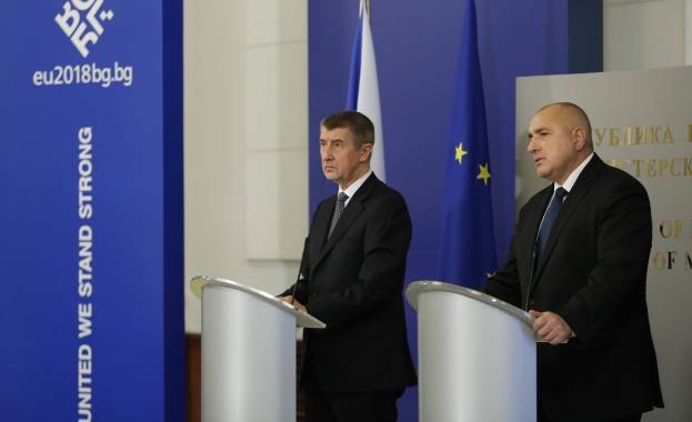 Чешкият премиер: Не разбирам защо Гърция е в Шенген, а България не е