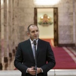 Подариха на президента Радев книга на руския министър на културата за Освободителната война