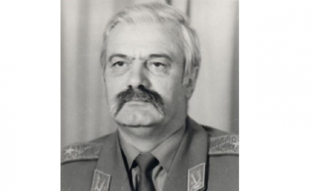 Почина генерал-лейтенант Люцкан Люцканов