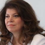 Илияна Йотова: Държавата не беше на мястото си при скандала с умъртвяване на животни в Южна България