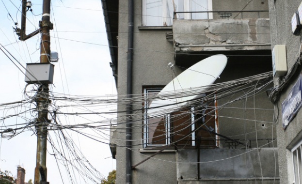 Предложение на БСП слага край на висящите кабели в столицата и другите големи градове