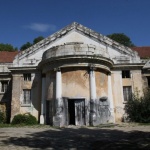 Проверяват законна ли е реставрацията на минералната баня „Овча купел“ 