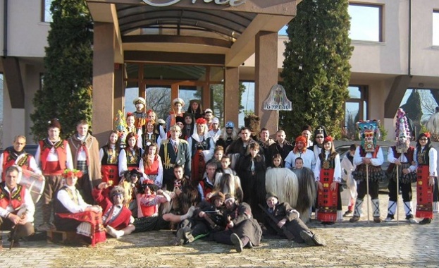 Бургаските кукери от „Козия рог“ ще гонят зимата на 18 февруари в „Меден рудник“ 