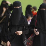 Жените в Саудитска Арабия вече ще могат да си избират облекло