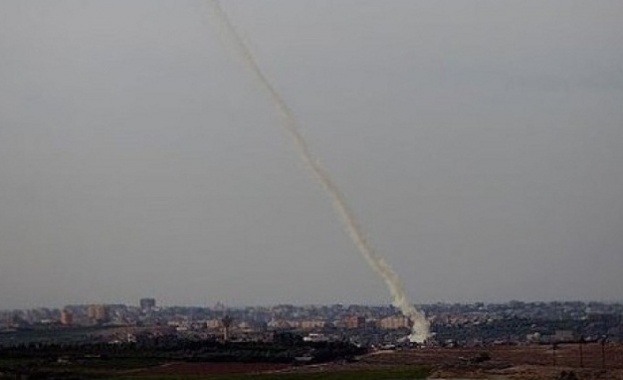 Бойни самолети на Израел удариха ХАМАС след нова ракетна атака