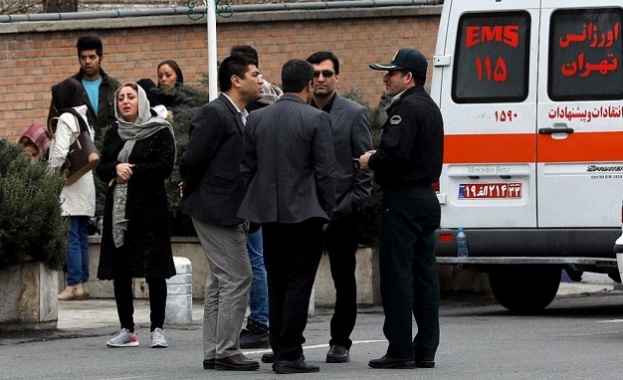 Намериха мястото и отломките на разбилия се самолет в Иран