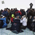 Трима космонавти се прибраха на Земята