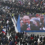 Путин обеща руски победи пред над 100 хиляди души на "Лужники"