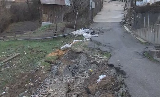 Свлачище отново заплашва родопското село Плетена