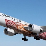 Първият непрекъснат пътнически полет Австралия-Великобритания пристигна