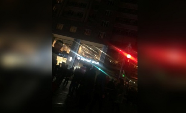 9 ранени при взрив в заведение в Ереван