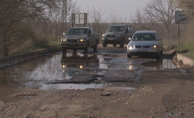 Протести заради разбитите пътища и в Плевенско