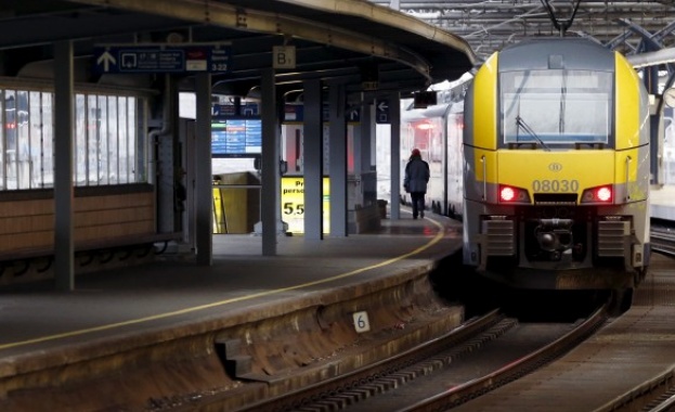 БДЖ осигурява 15 400 допълнителни места във влаковете за Коледа и Нова година