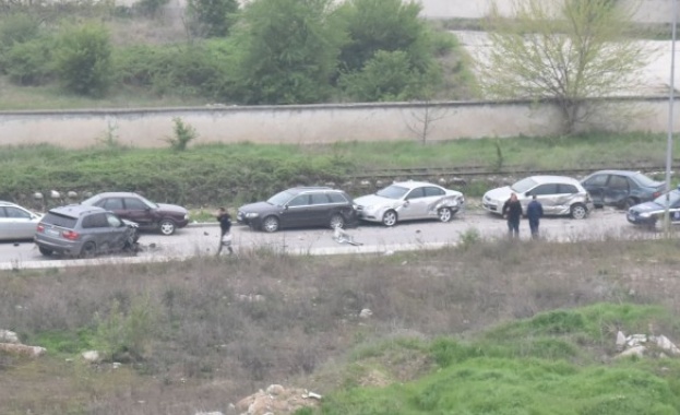 Пияна шофьорка помля 11 коли в Пловдив