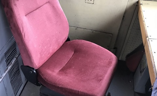 Започна поетапното монтиране на нови седалки в локомотивите на БДЖ