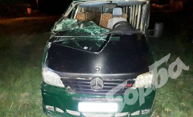 10 000 лева глоба грози шофьора на микробуса, който катастрофира снощи на главния път София - Варна