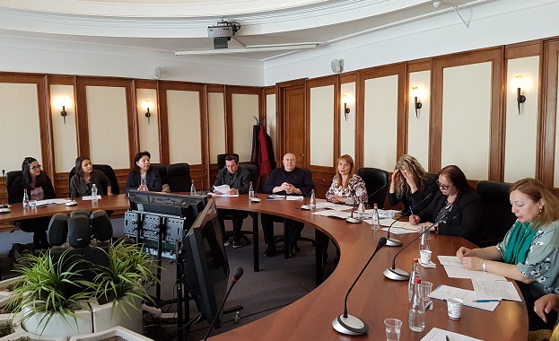 Консултативен съвет ще взима мерки за работата с деца