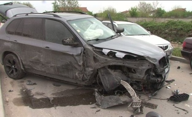 Съдът в Пловдив пусна пияната и дрогирана шофьорка, помела 10 коли