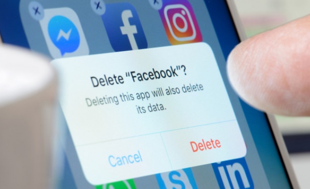 „Фейсбук” подобрява настройките за лични данни заради новите европейски правила