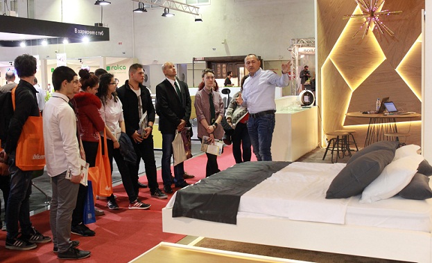 Посетителите на Техномебел и Светът на мебелите ще могат да премерят сили с великия Емил Костадинов