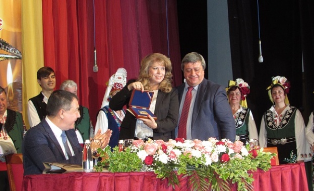 Вицепрезидентът към потомци на тракийските бежанци: В лицето на президентската институция имате най-верните съюзници