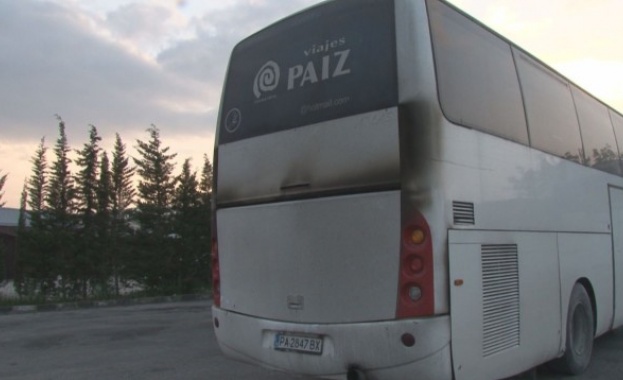 Горящият автобус от Ветрен – само с една работеща врата