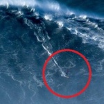 Бразилец яхна 24-метрова вълна