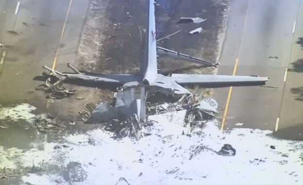 Петима загинаха при катастрофа на военен самолет в САЩ  