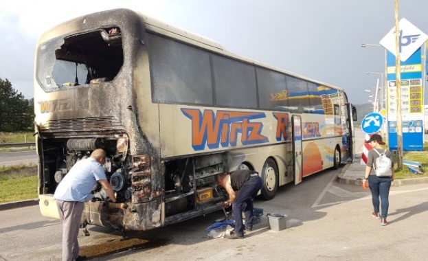 Техническа неизправност запали украинския автобус на "Тракия"