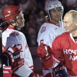 Путин вкара пет пъти в хокеен мач (ВИДЕО)
