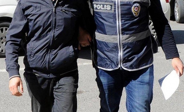 Задържаха 54 души, заподозрени за връзки с "Ислямска държава", в Турция