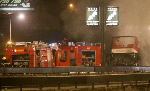 Партито на Цървена звезда се превърна в спасяване от горящ автобус