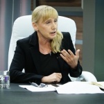 Елена Йончева: В България политика се прави с лъжи и манипулации