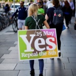 Ирландия е напът да разреши абортите