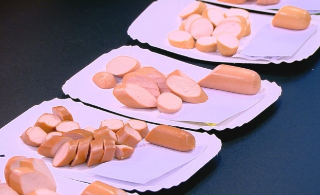 Какво има в българските кренвирши?