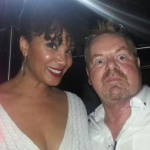 Англичанин излъчва шоу за Австралия от Смолянските езера