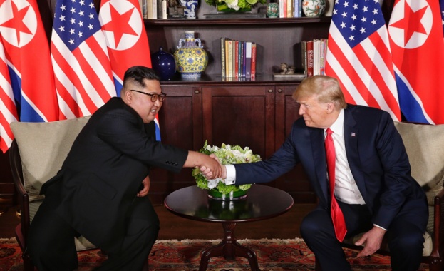 Ким и Тръмп ще работят за Корея без ядрени оръжия